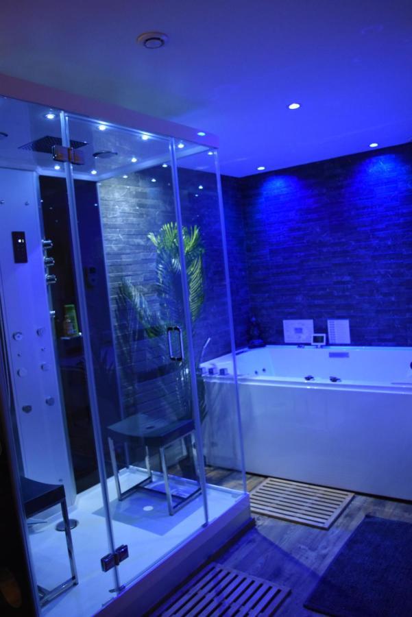 Spa Privatif Love Room, Le Hammam Et Bulles, Chez Nuits Chartraines Chartres Exteriér fotografie